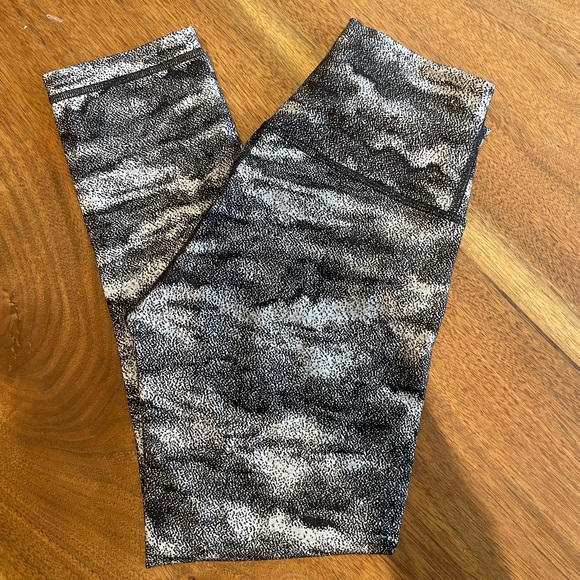 Lululemon leggings - Picture 2 of 2